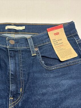 Levi's Women's 724 High-Rise Straight Jeans in Dark Blue